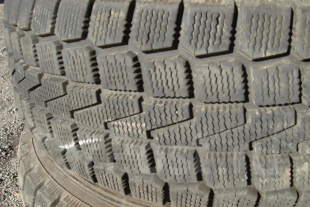 Yokohama Y788R. ������, ��� �����, �/�, ����� 10 % ����
