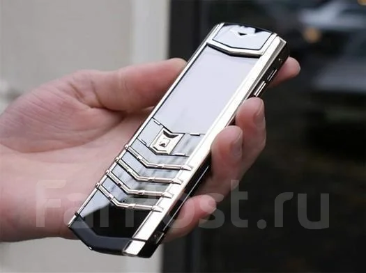 Vertu Signature Stainless Steel. �/� ����