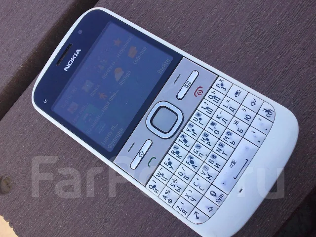 Nokia E5. �/� ����