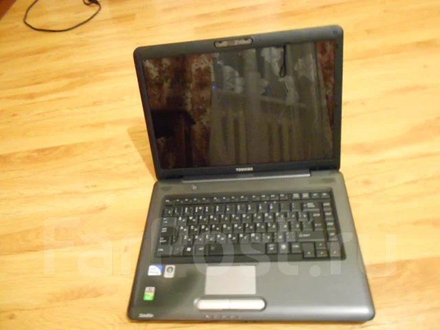 Toshiba Satellite A300-22X. 2����, ��� 4 ��, ���� 250���, WiFi: 1, Bluetooth: 1, ����������� �� 3��. ����