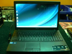 ASUS X54C. ��� 2048 ��, ���� 320���, WiFi, ����������� �� 3��.