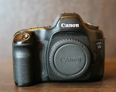 Canon. 10 - 14.9 ��