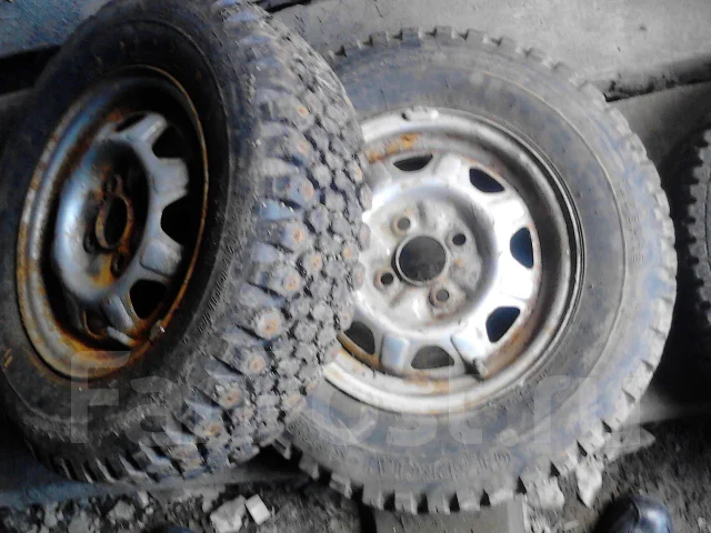 Bridgestone Sneaker. ������, ����������, 2000 ���, �/�, ����� 20 % ����