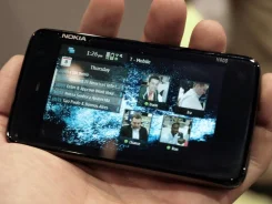 Nokia N900 ����