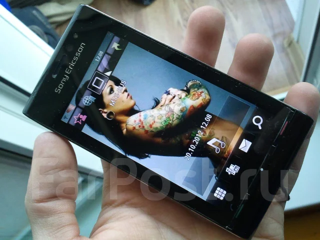 Sony Ericsson Satio. �/� ����