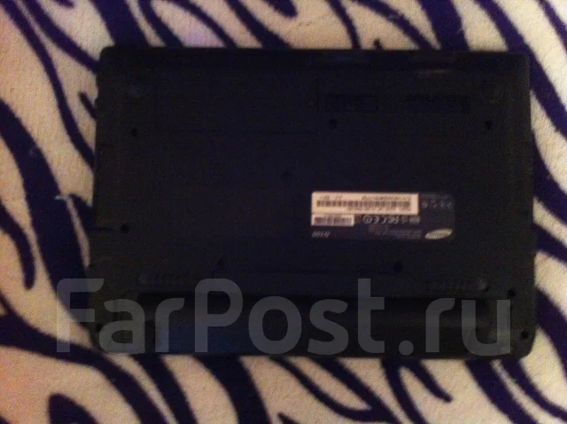 Samsung N100. 1,3����, ��� 1024 ��, ���� 250���, WiFi: 1, Bluetooth: 1, ����������� �� 3��. ����