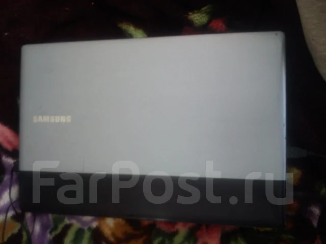 Samsung RV520. 2,2����, ��� 4 ��, WiFi: 1, Bluetooth: 1, ����������� �� 4��. ����