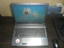 Samsung RC510. 2,6����, ��� 4 ��, ���� 500���, WiFi, Bluetooth, ����������� �� 4��. ����