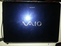 Sony VAIO VGN-CR41SR. 2,1����, ��� 3072 ��, ���� 200���, WiFi, Bluetooth ����