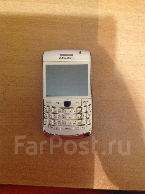 BlackBerry Bold 9700 ����
