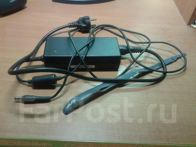 ASUS K73SV. 2����, ��� 4 ��, ���� 750���, WiFi: 1, ����������� �� 3��. ����