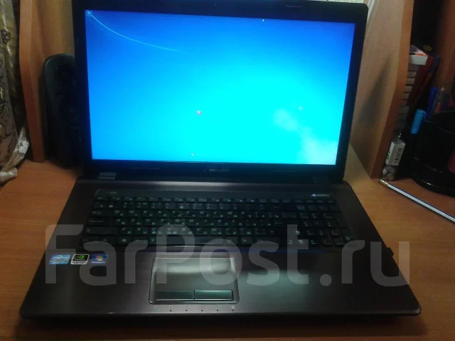 ASUS K73SV. 2����, ��� 4 ��, ���� 750���, WiFi: 1, ����������� �� 3��. ����