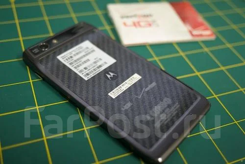 Motorola Droid RAZR. ����� ����