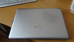 ASUS Eee PC 1201HA. 1,3����, ��� 2048 ��, ���� 250���, WiFi, Bluetooth, ����������� �� 7��.