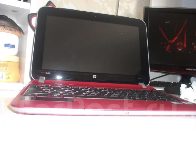 HP Mini 210-3051er. ��� 2048 ��, ���� 500���, ����������� �� 6��. ����