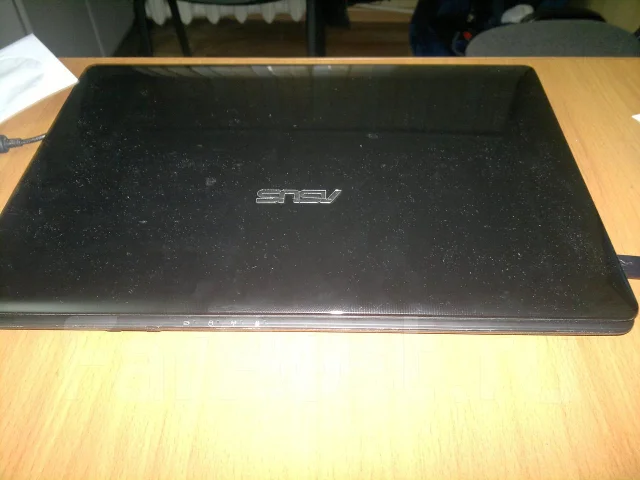 ASUS N61Vg. 2,2����, ��� 4 ��, ���� 320���, WiFi: 1, Bluetooth: 1, ����������� �� 4��. ����
