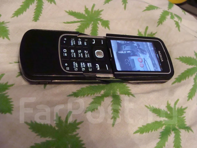 Nokia 8600 Luna. �/� ����