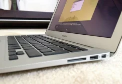 Packard Bell dot m/a. 1,8����, ��� 2048 ��, WiFi, Bluetooth, ����������� �� 6��. ����