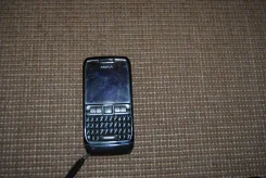 Nokia E71. �/�
