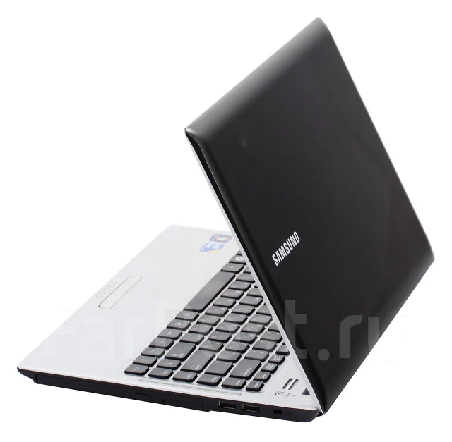 Samsung Q330. 2,4����, ��� 3072 ��, ���� 128���, WiFi: 1, Bluetooth: 1, ����������� �� 3��. ����