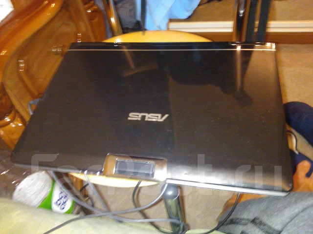 ASUS M50Vc. 2,5����, ��� 4 ��, ���� 500���, ����������� �� 2��. ����