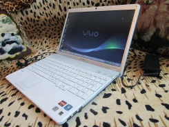Sony VAIO VPC-EE4E1R. 2,3����, ��� 3072 ��, ���� 320���, WiFi, ����������� �� 2��. ����