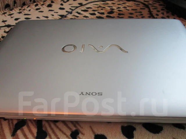 Sony VAIO VPC-EE4E1R. 2,3����, ��� 3072 ��, ���� 320���, WiFi: 1, ����������� �� 2��. ����