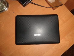 ASUS Eee PC 1001PX. 10.1", 1,6����, ��� 1024 ��, ���� 160 ��, WiFi, ����������� �� 6 �.