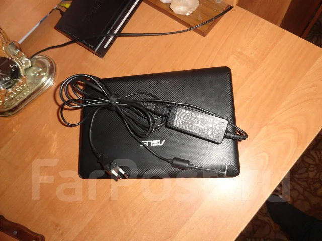 ASUS Eee PC 1001PX. 1,6����, ��� 1024 ��, ���� 160���, WiFi: 1, ����������� �� 6��. ����