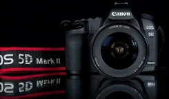 Canon EOS 5D Mark II Body ����