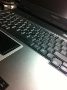 ASUS A42F. 15.4", 2,8 ���, ��� 768 ��, ���� 40 ��, ����������� �� 1 �.
