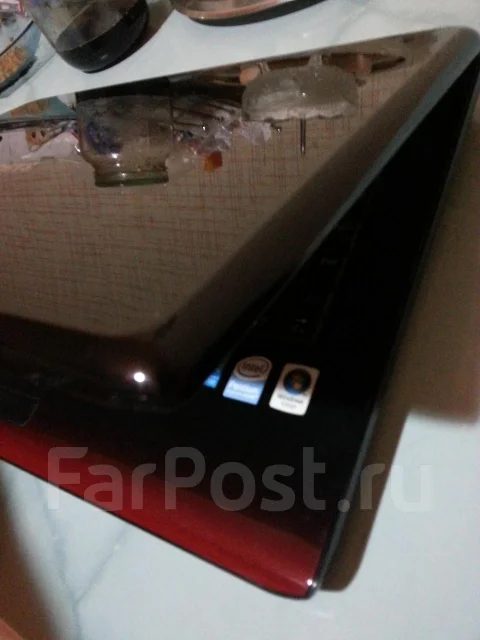 Samsung R410. 2����, ��� 4 ��, ���� 200���, WiFi: 1, Bluetooth: 1, ����������� �� 4��. ����