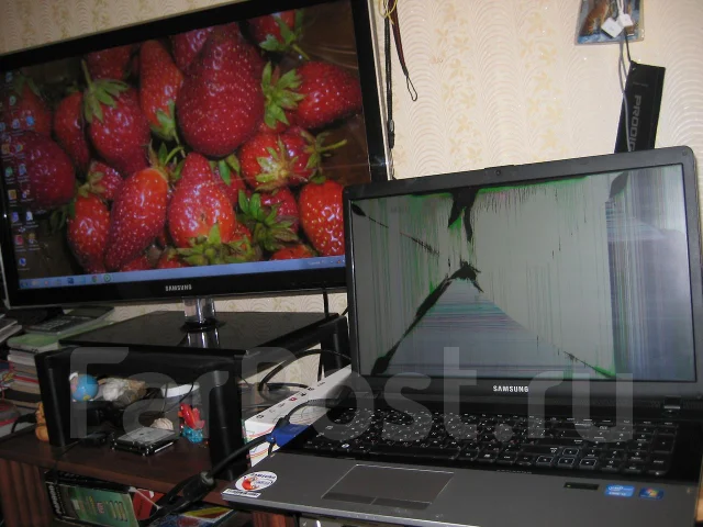 Samsung 300E7A. 2,2����, ��� 4 ��, ���� 320��� ����