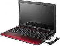Samsung R780. 2,2����, ��� 3072 ��, ���� 320���, WiFi, Bluetooth, ����������� �� 3��.