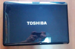 ������� Toshiba. 15.6", 2,2 ���, ��� 4096 ��, ���� 320 ��, ����������� �� 1 �.