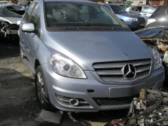 Mercedes-Benz B-Class ����