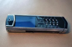 Vertu Signature S Design Clous De Paris. ����� ����