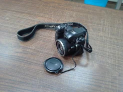 Fujifilm FinePix S5100. 4 - 4.9 ��, ���: 10� ����