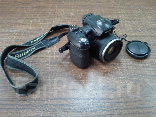Fujifilm FinePix S5100. 4 - 4.9 ��, ���: 10� ����