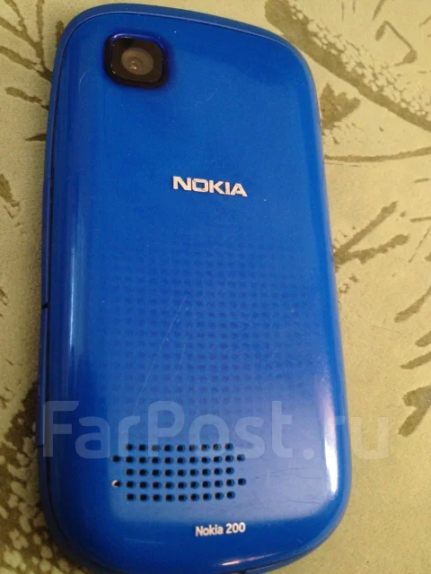 Nokia Asha 200 ����