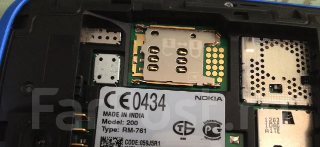 Nokia Asha 200 ����