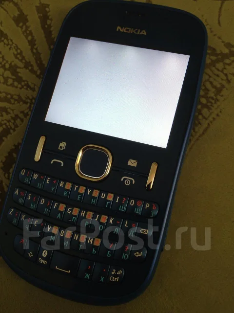 Nokia Asha 200 ����