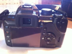 Olympus E-520 Kit. 10 - 14.9 �� ����