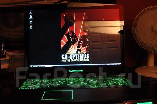 DELL Alienware M17x R3. 3,5����, ��� 8 ��, ���� 750���, WiFi: 1, Bluetooth: 1, ����������� �� 4��. ����