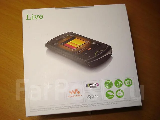 Sony Ericsson Live with Walkman. �/� ����