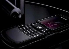 Nokia 8600 Luna ����