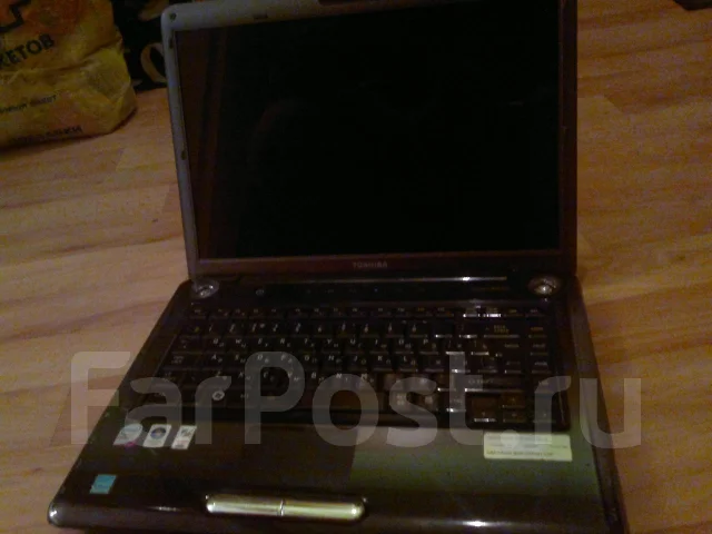 Toshiba Satellite A300-22X. 183����, ��� 2048 ��, ���� 250���, ����������� �� 3��. ����