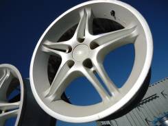 Advan. 7.5x17, 5x114.30, ET40, ЦО 70,0 мм.