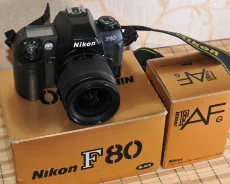 Nikon F80 ����