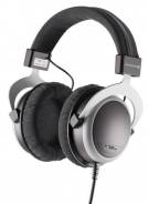 Beyerdynamic T 70 